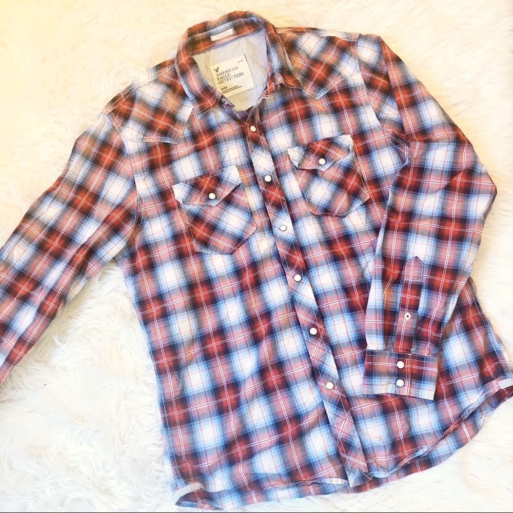 Men’s American Eagle casual button up top, sz med
